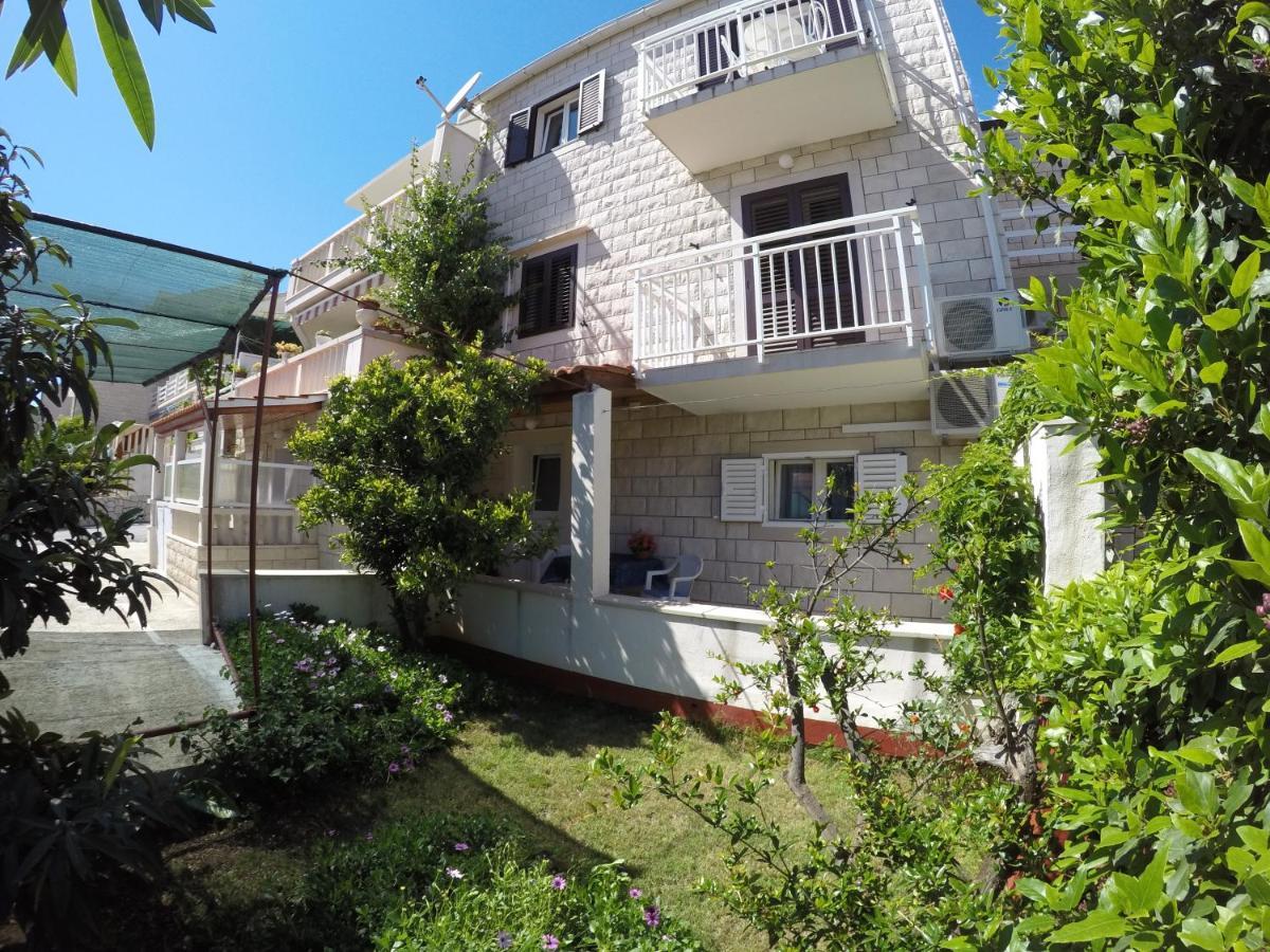 Apartmani Tanja Bol Exterior foto